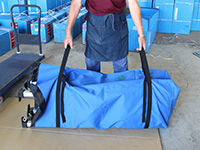 ワンタッチテントは、従来のテントより軽くて持ち運びも楽で、しかも頑丈!!